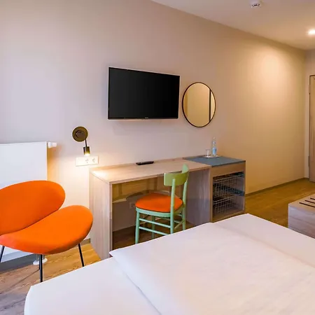 Ramada Encore By Wyndham Munich Messe-3